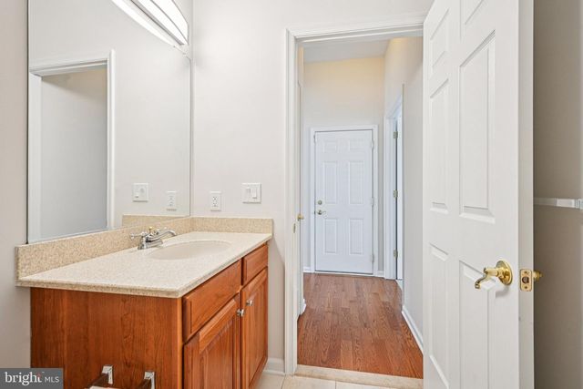 42 LEWIS DR, Mays Landing, NJ 08330