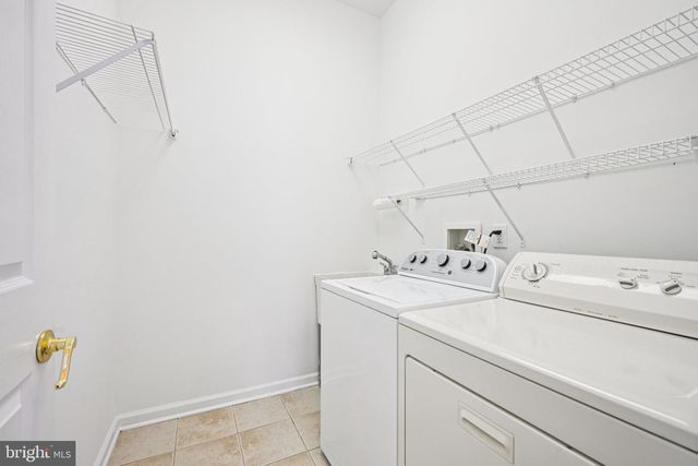 42 LEWIS DR, Mays Landing, NJ 08330