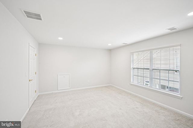 42 LEWIS DR, Mays Landing, NJ 08330