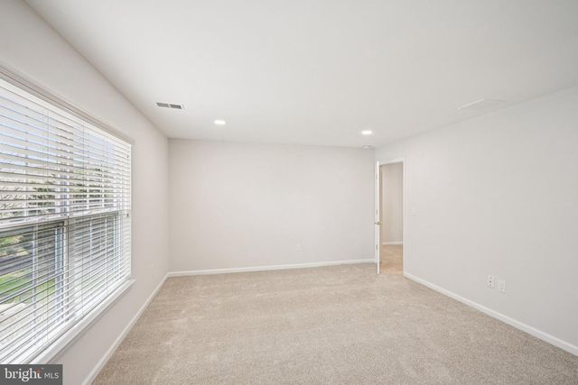 42 LEWIS DR, Mays Landing, NJ 08330