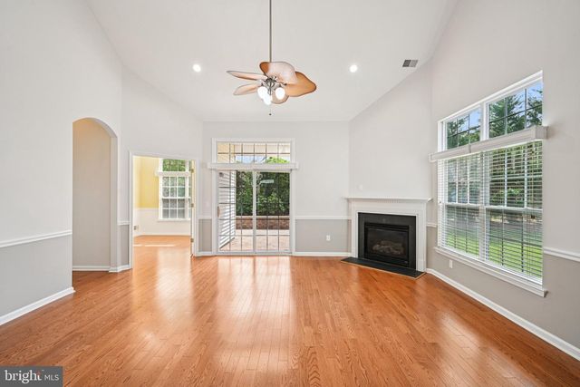 42 LEWIS DR, Mays Landing, NJ 08330