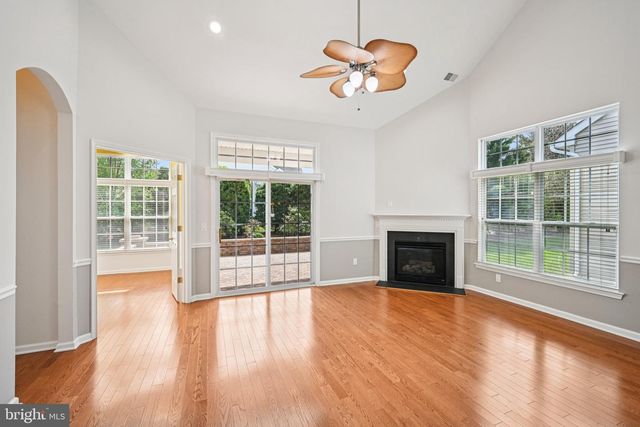 42 LEWIS DR, Mays Landing, NJ 08330