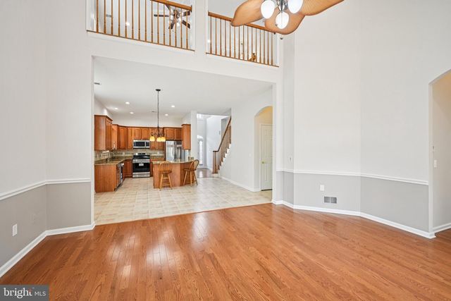42 LEWIS DR, Mays Landing, NJ 08330