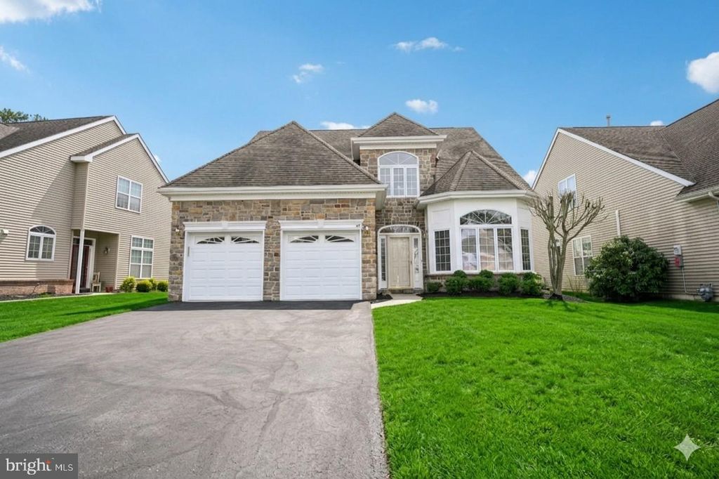 42 LEWIS DR, Mays Landing, NJ 08330