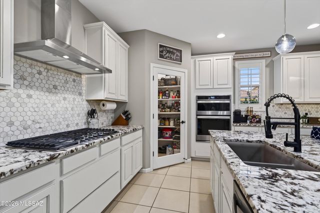 10085 E Fay Canyon Trail, Tucson, AZ 85747