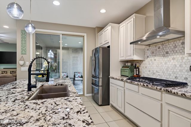 10085 E Fay Canyon Trail, Tucson, AZ 85747