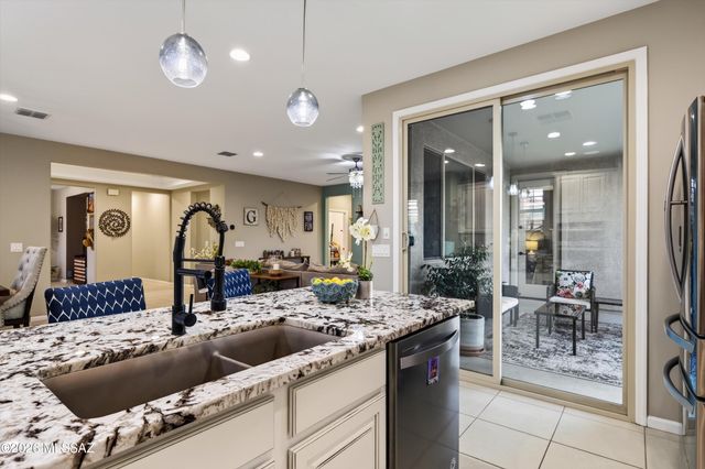 10085 E Fay Canyon Trail, Tucson, AZ 85747