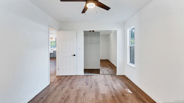 270 S PEACH AVE, New Braunfels, TX 78130