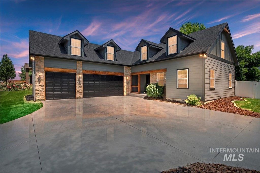 22798 Elsie St, Caldwell, ID 83607