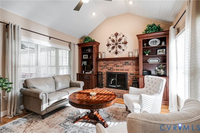 18178 Vontay Rd, Rockville, VA 23146