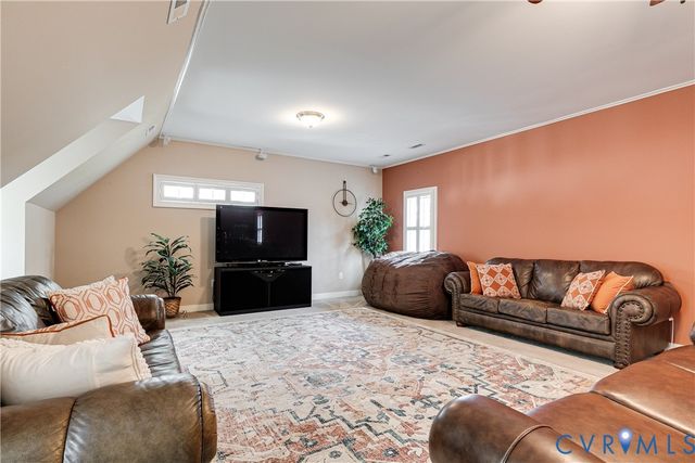 18178 Vontay Rd, Rockville, VA 23146