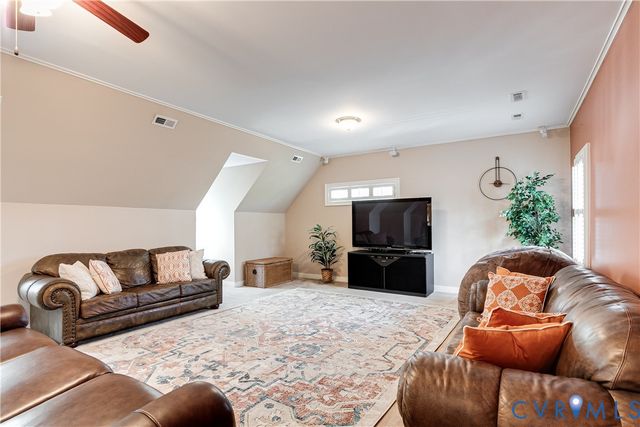 18178 Vontay Rd, Rockville, VA 23146