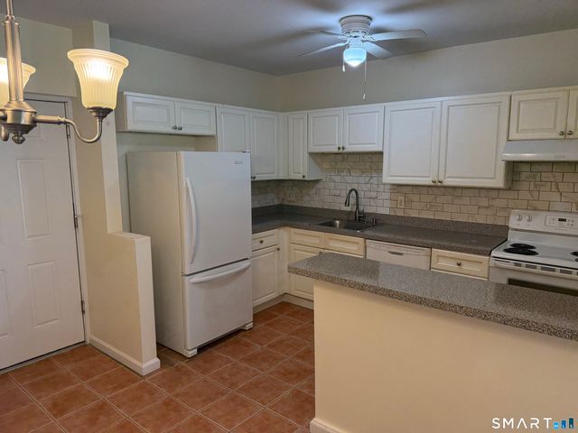 79 Balance Rock Road 3, Seymour, CT 06483