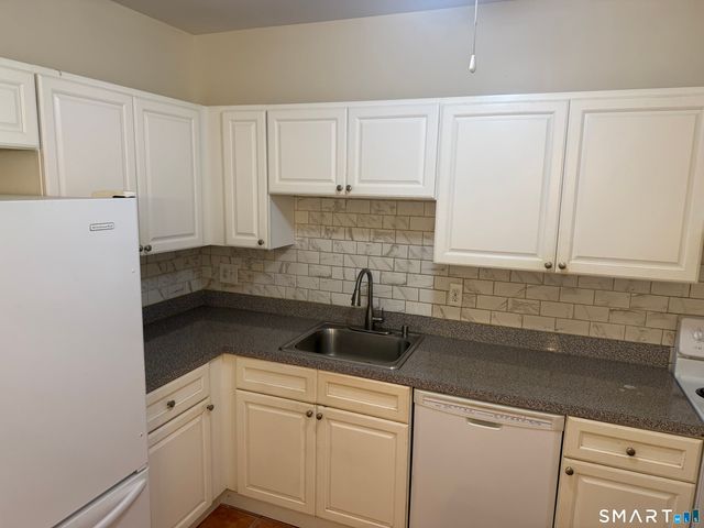 79 Balance Rock Road 3, Seymour, CT 06483