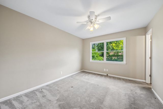 710 Chelsea Drive, Algonquin, IL 60102