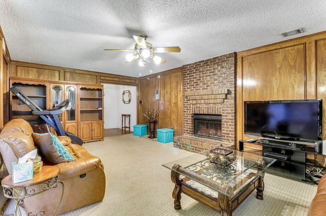6706 Saddle Ridge Road, Arlington, TX 76016