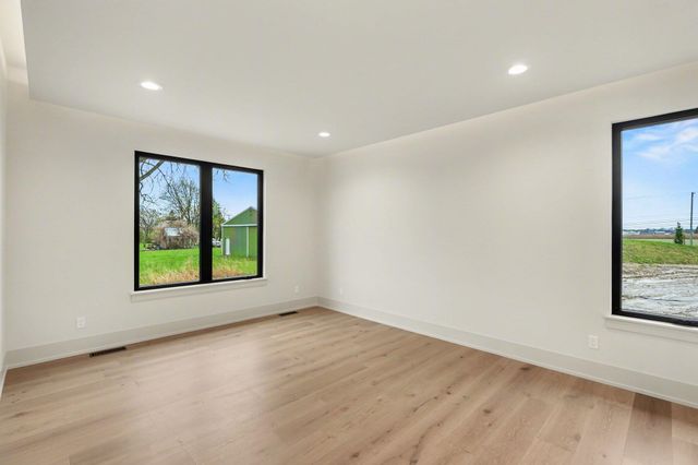 57078 Meadowridge Drive, Washington Twp, MI 48094