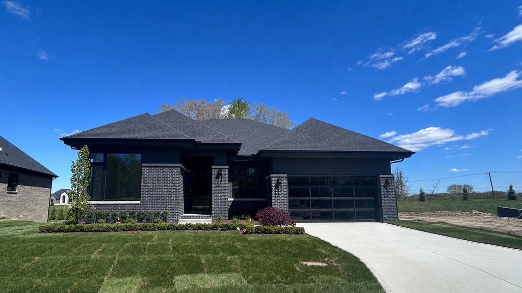 57078 Meadowridge Drive, Washington Twp, MI 48094