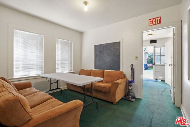 317 W Palmer Avenue, Glendale, CA 91204