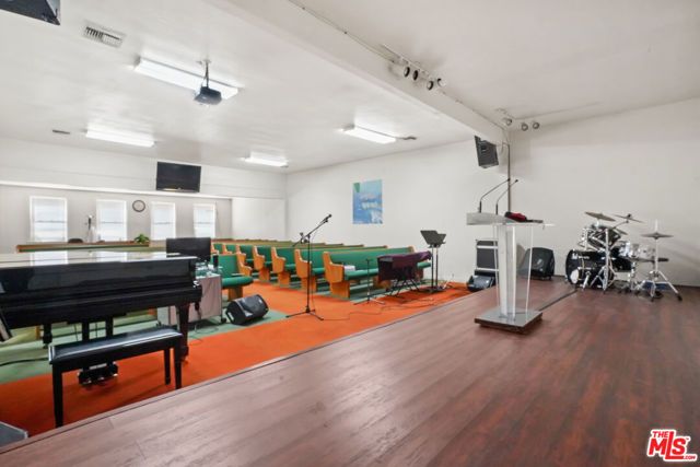 317 W Palmer Avenue, Glendale, CA 91204