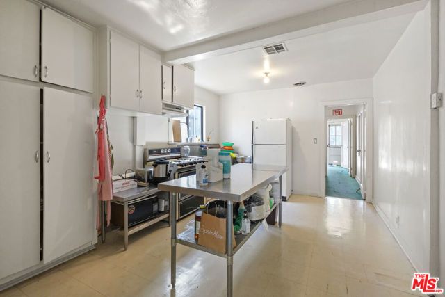 317 W Palmer Avenue, Glendale, CA 91204