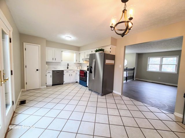 3632 Laredo Drive, Lexington, KY 40517