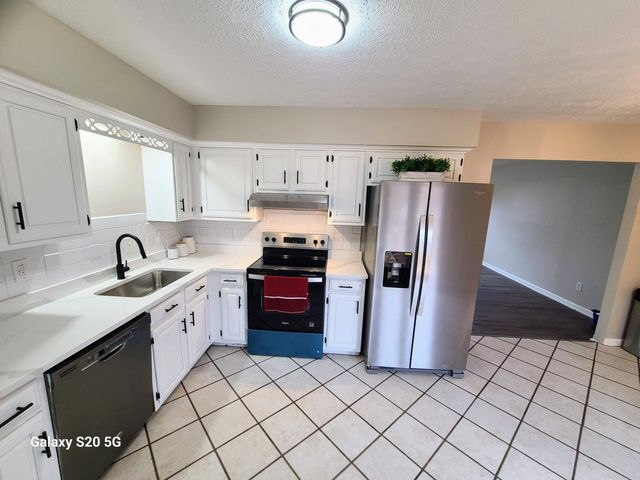 3632 Laredo Drive, Lexington, KY 40517