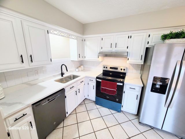 3632 Laredo Drive, Lexington, KY 40517