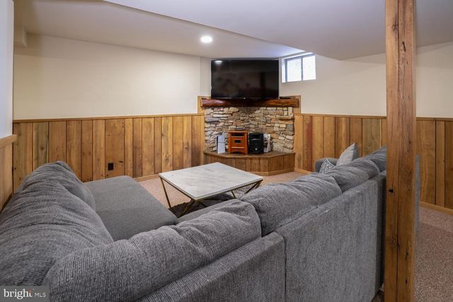 4440 N WOODS TRL, Hampstead, MD 21074