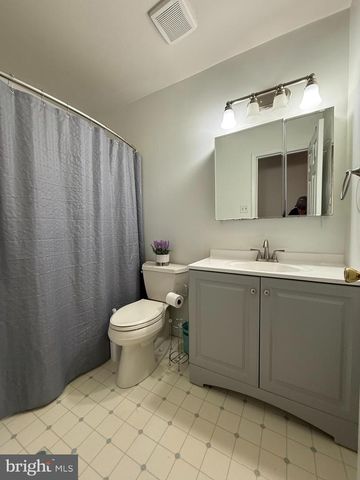 4440 N WOODS TRL, Hampstead, MD 21074