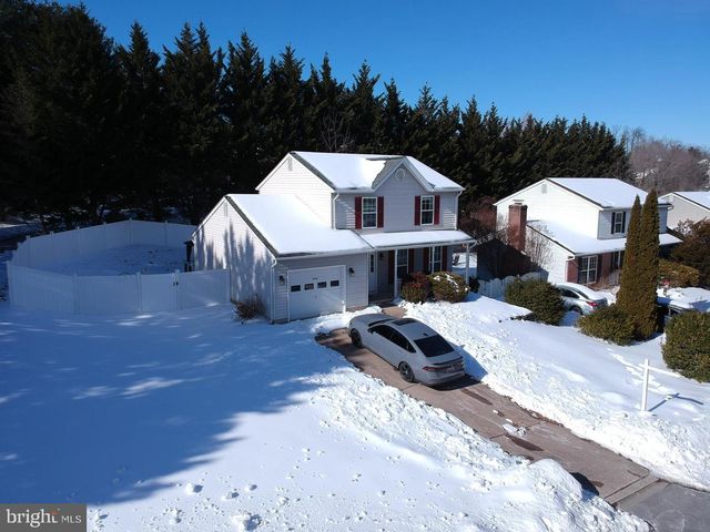 4440 N WOODS TRL, Hampstead, MD 21074