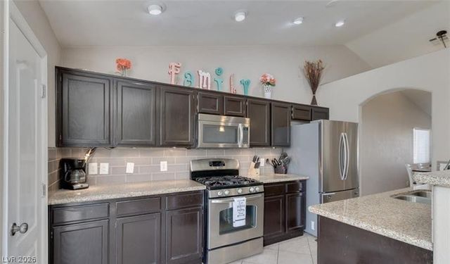 437 Waterwheel Falls Drive, Henderson, NV 89015