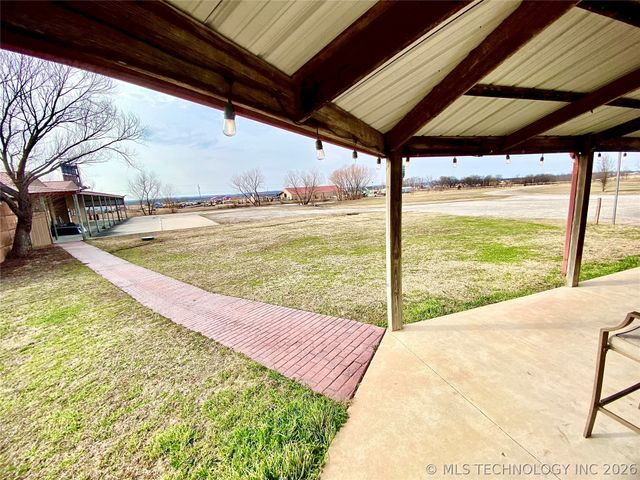 10092 Kennys Trucks Drive, Mounds, OK 74047