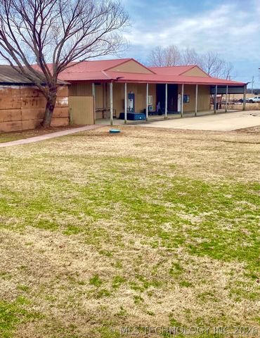 10092 Kennys Trucks Drive, Mounds, OK 74047