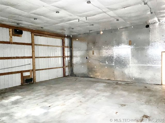 10092 Kennys Trucks Drive, Mounds, OK 74047