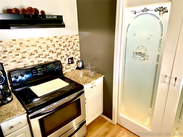 10092 Kennys Trucks Drive, Mounds, OK 74047