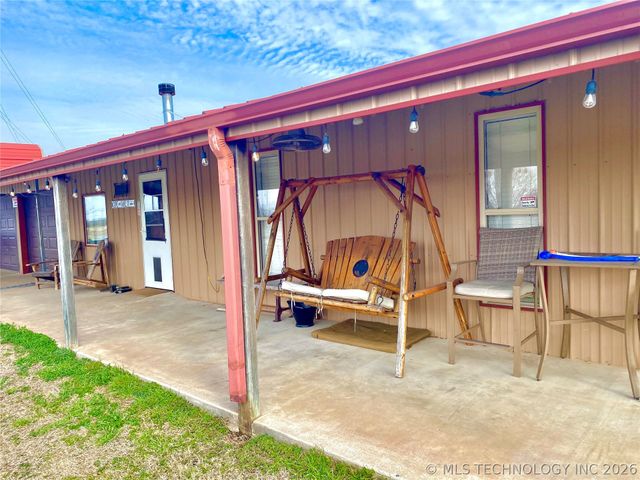 10092 Kennys Trucks Drive, Mounds, OK 74047