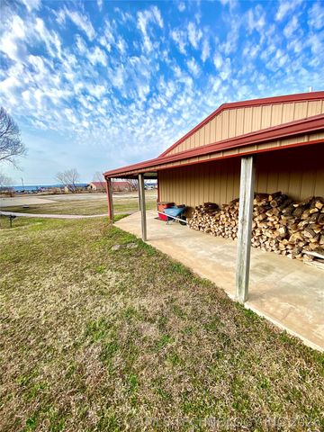 10092 Kennys Trucks Drive, Mounds, OK 74047