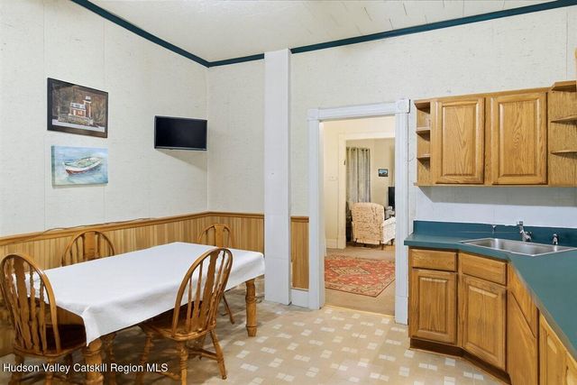 37 Summit Avenue, Catskill, NY 12414