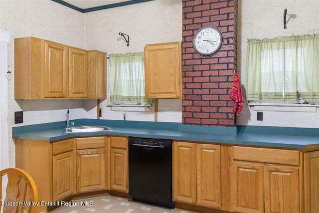 37 Summit Avenue, Catskill, NY 12414