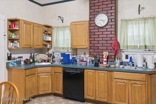 37 Summit Avenue, Catskill, NY 12414