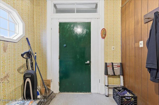 37 Summit Avenue, Catskill, NY 12414