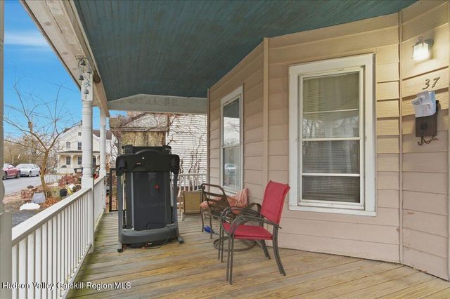 37 Summit Avenue, Catskill, NY 12414