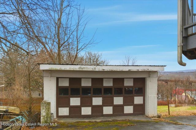 37 Summit Avenue, Catskill, NY 12414