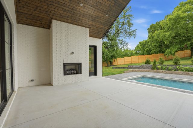 6612 Fleetwood Dr, Nashville, TN 37209