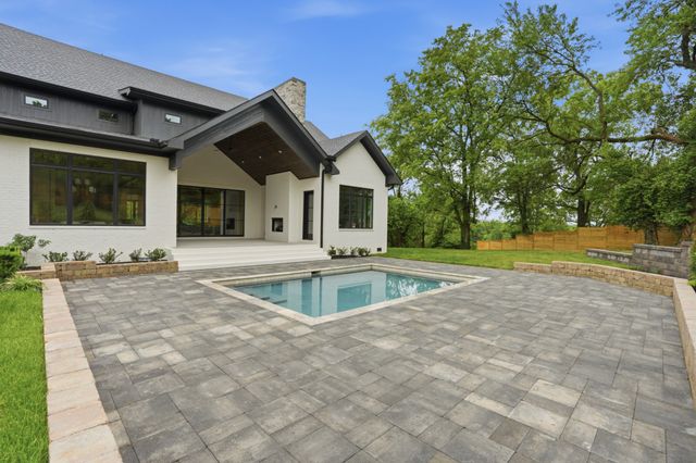 6612 Fleetwood Dr, Nashville, TN 37209