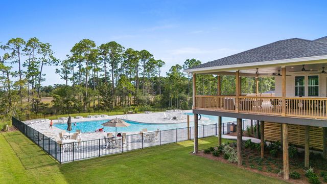 65 Apollo Avenue East, Freeport, FL 32439