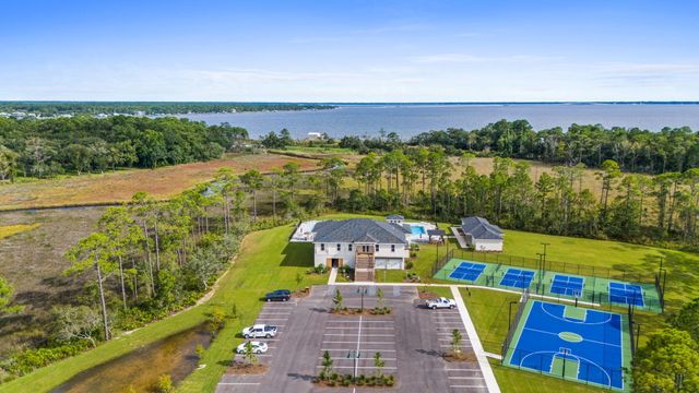 65 Apollo Avenue East, Freeport, FL 32439