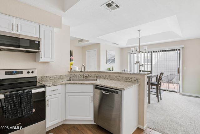 9439 N 59TH Avenue 143, Glendale, AZ 85302