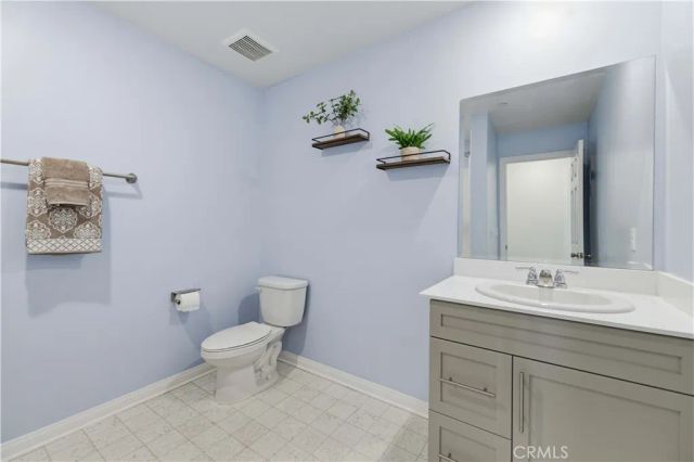 44745 Aspen St, Lancaster, CA 93535